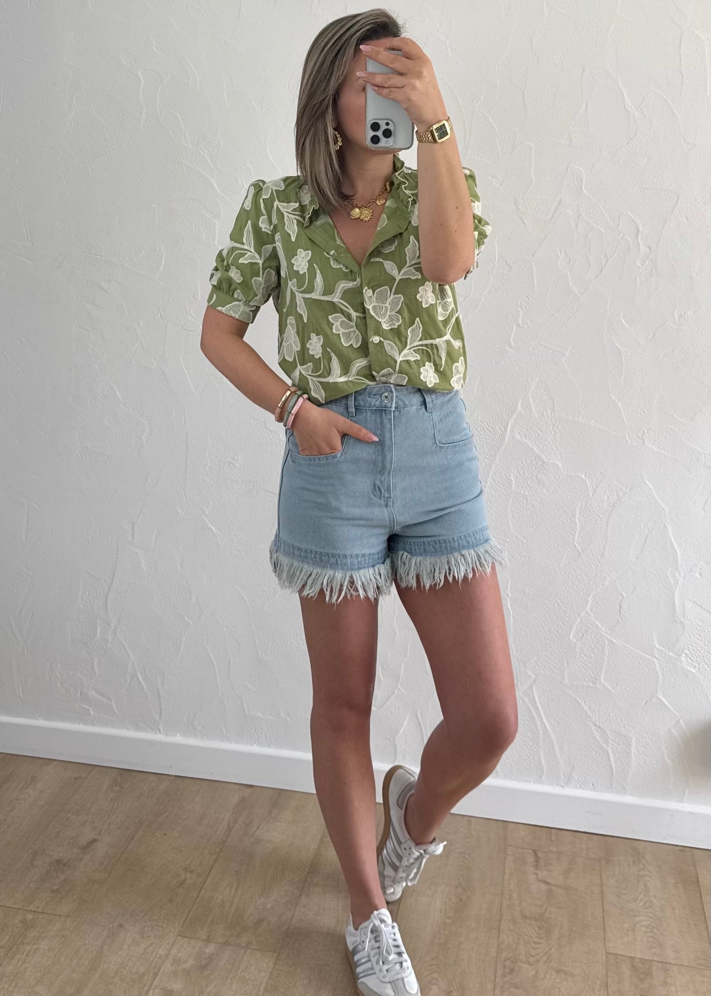 Short Lucie