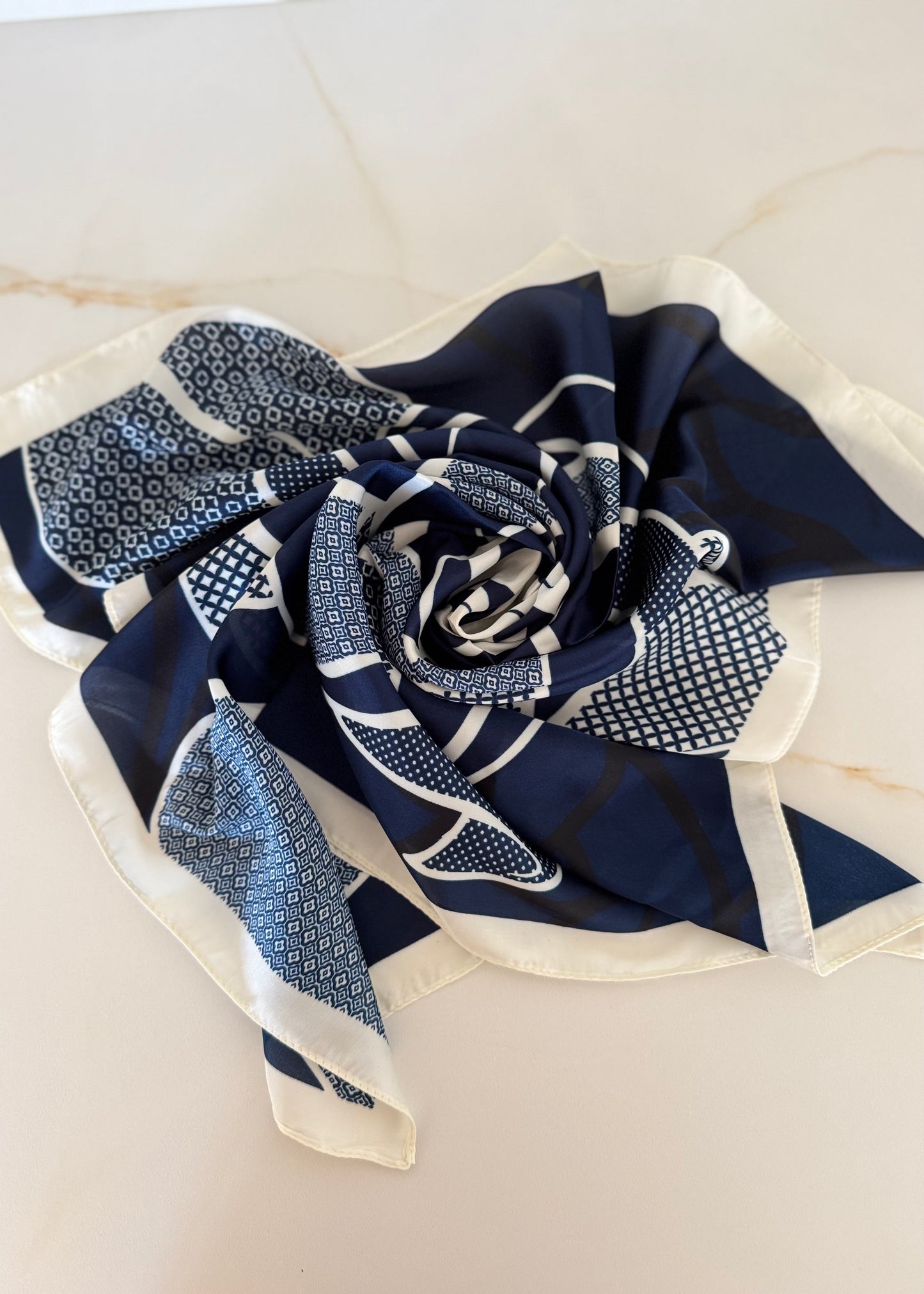 Foulard Bleu Marine