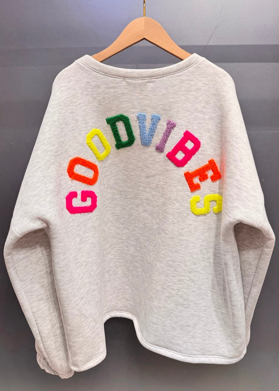 Pull « GOODVIBES » Gris