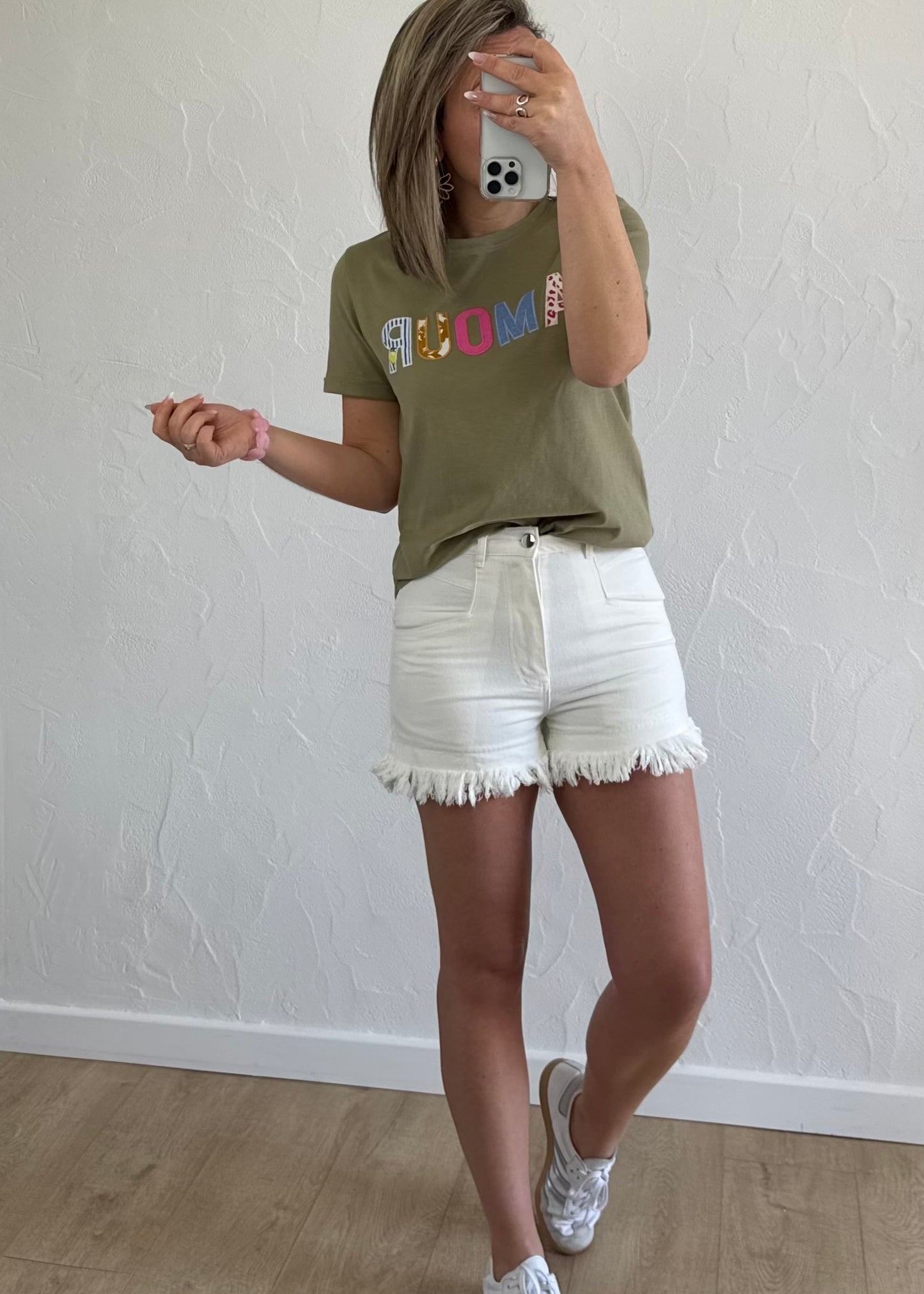 T-shirt « AMOUR » kaki