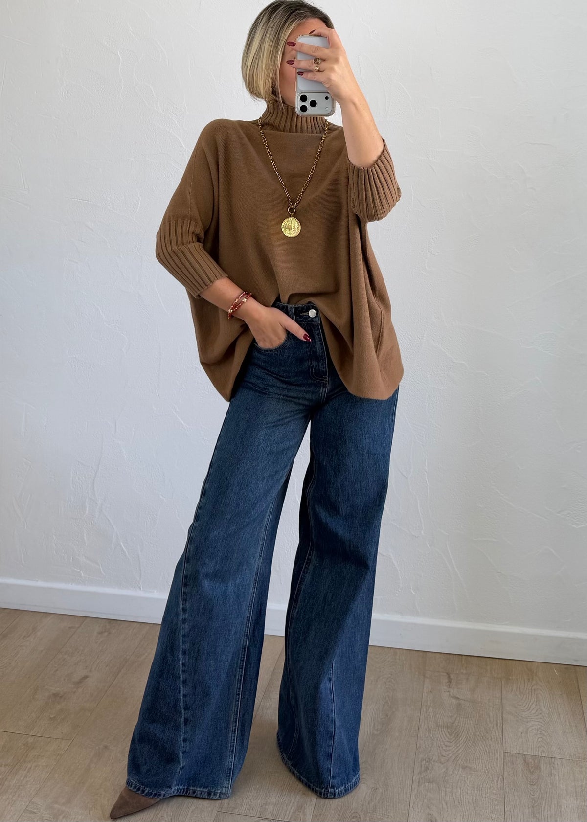 Pull Archie camel