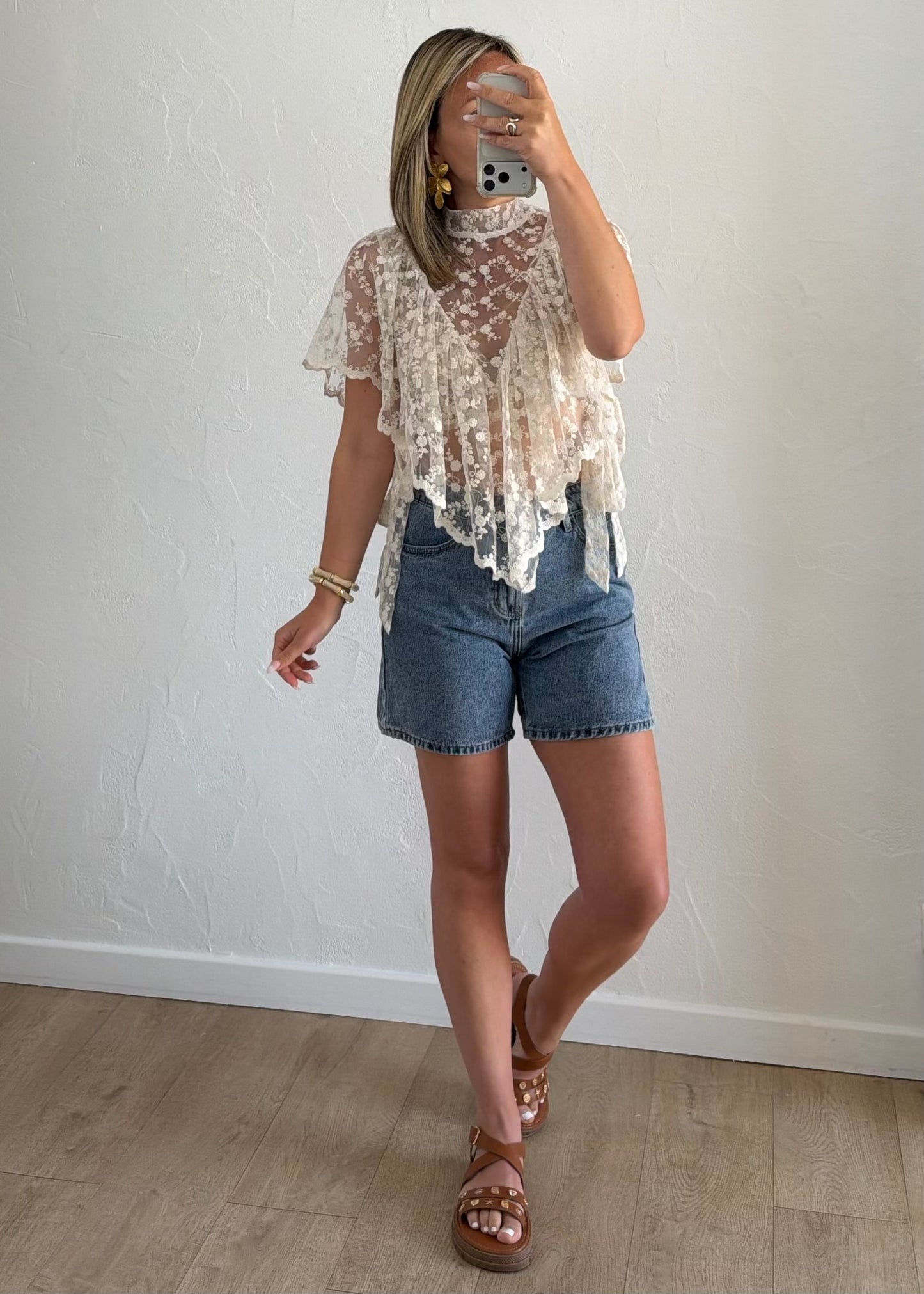 Top Jade en dentelle écru