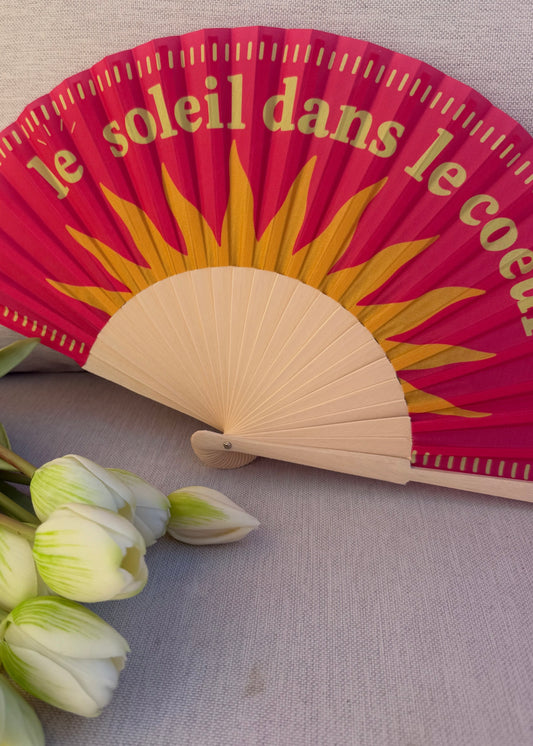 Éventail « LE SOLEIL DANS LE CŒUR »