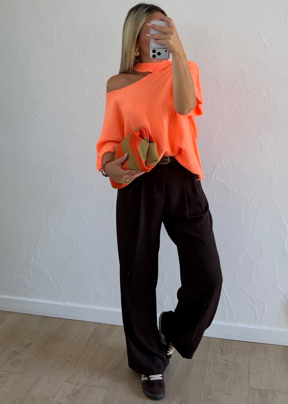 Pull Sam orange