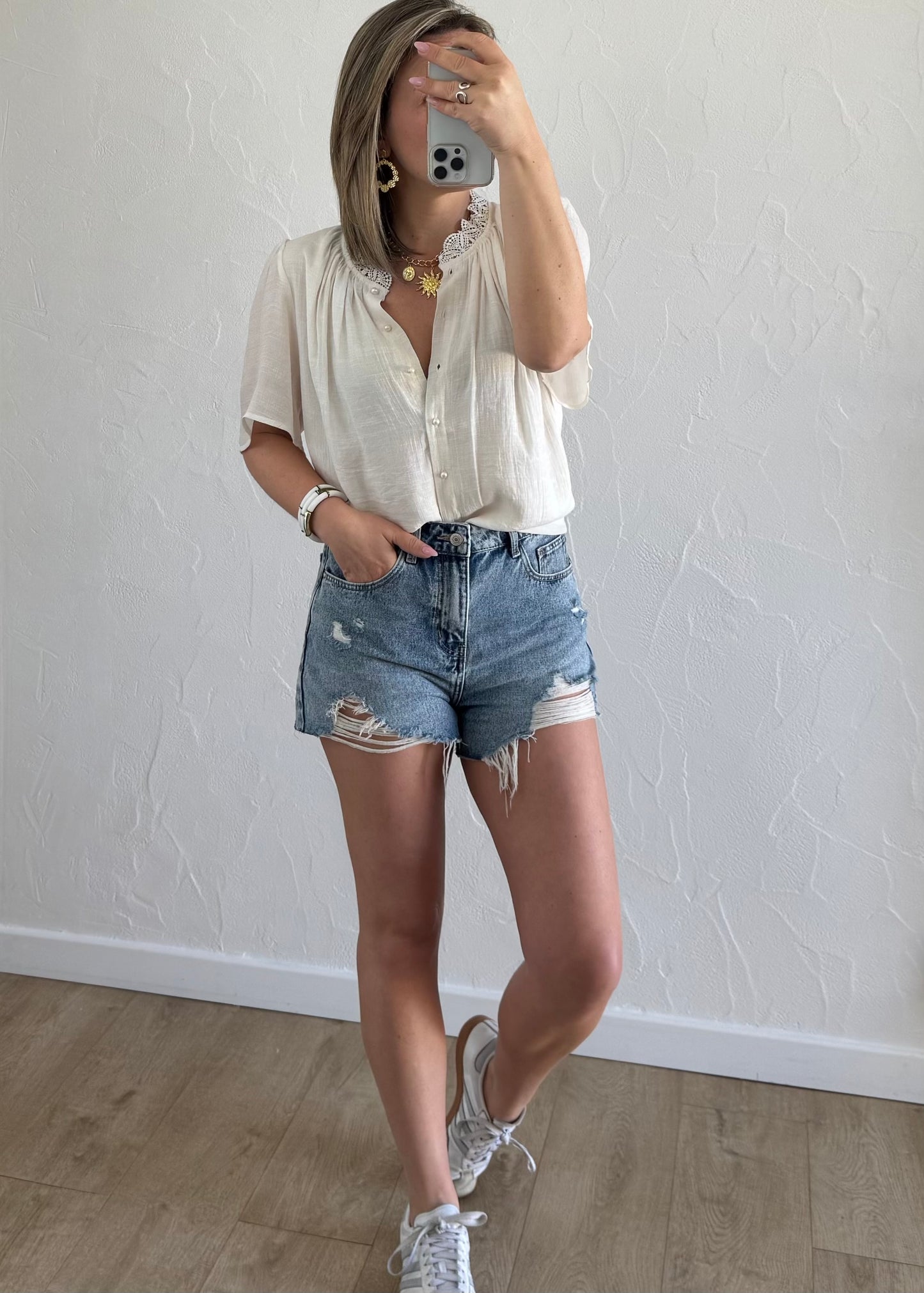 Short Lyson