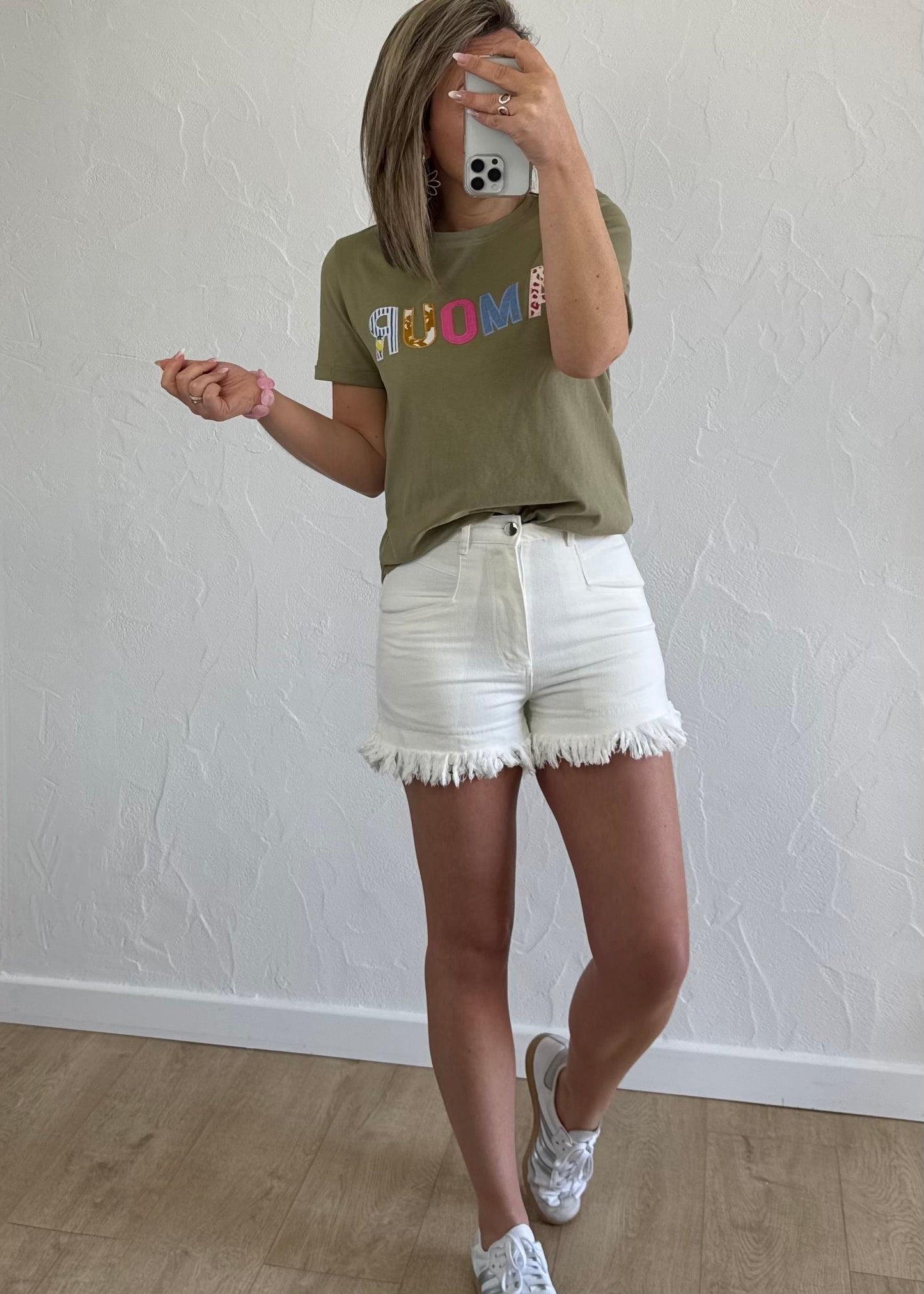 T-shirt « AMOUR » kaki
