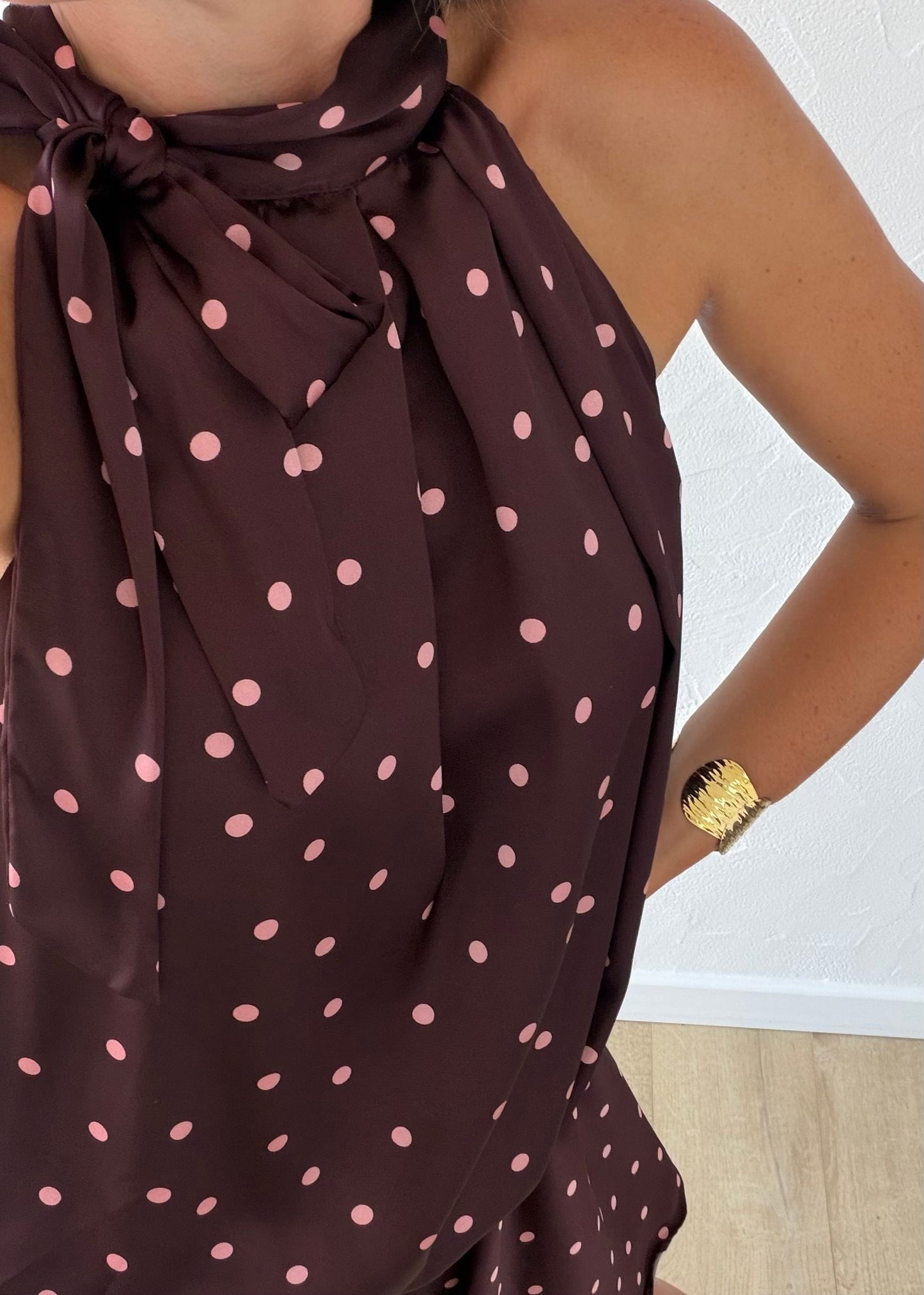 Robe TINA bordeaux à pois roses
