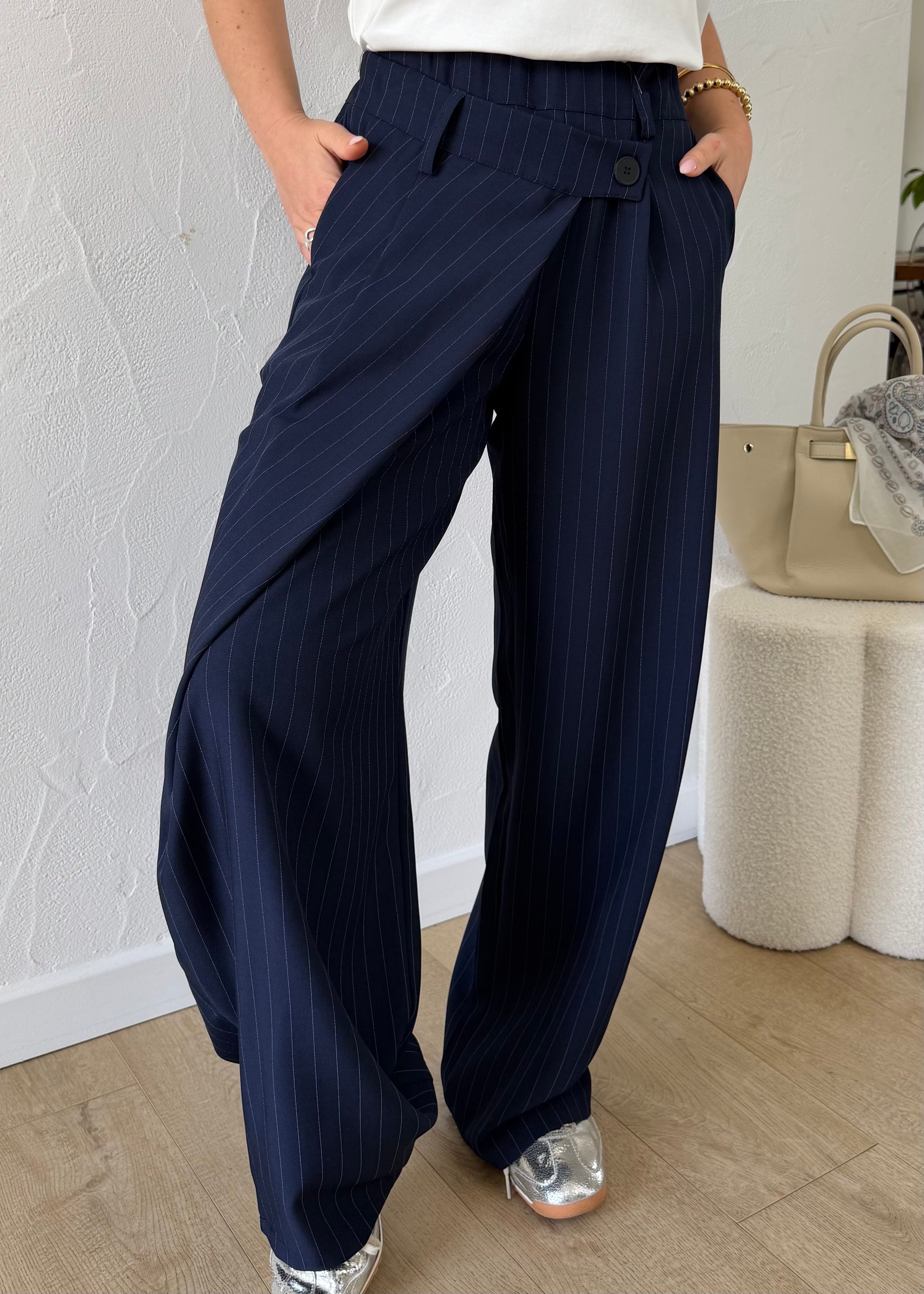 Pantalon ALINE Bleu marine - Pré-commande à partir du 19/03