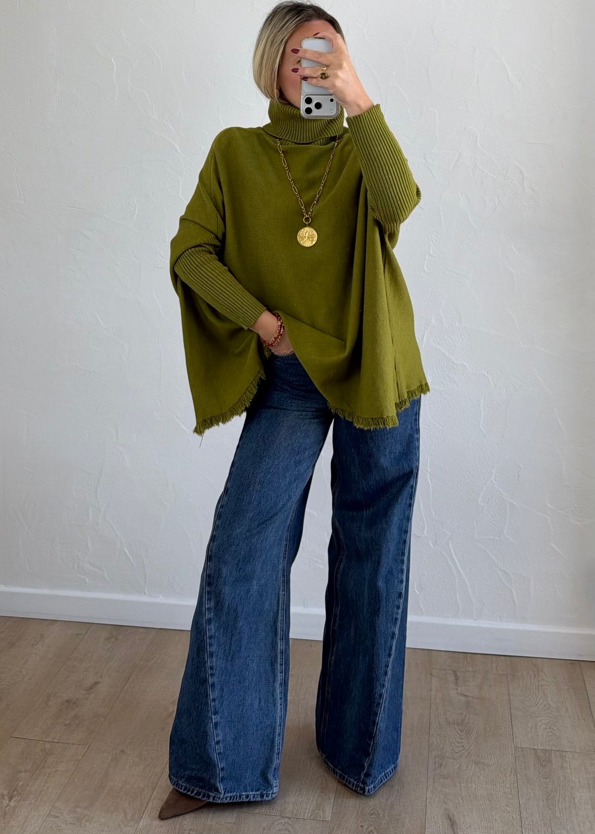 Pull Christie olive