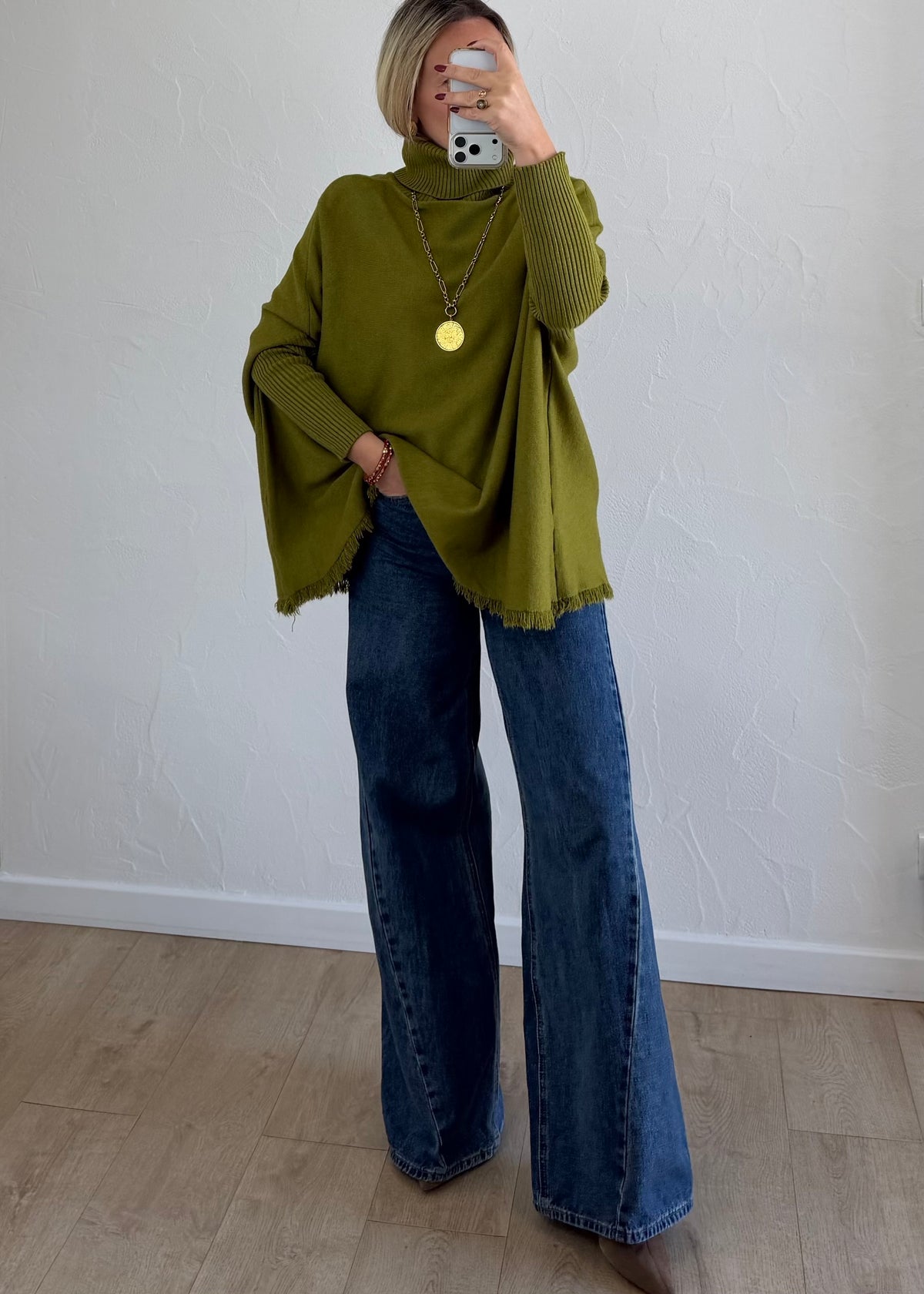 Pull Christie olive