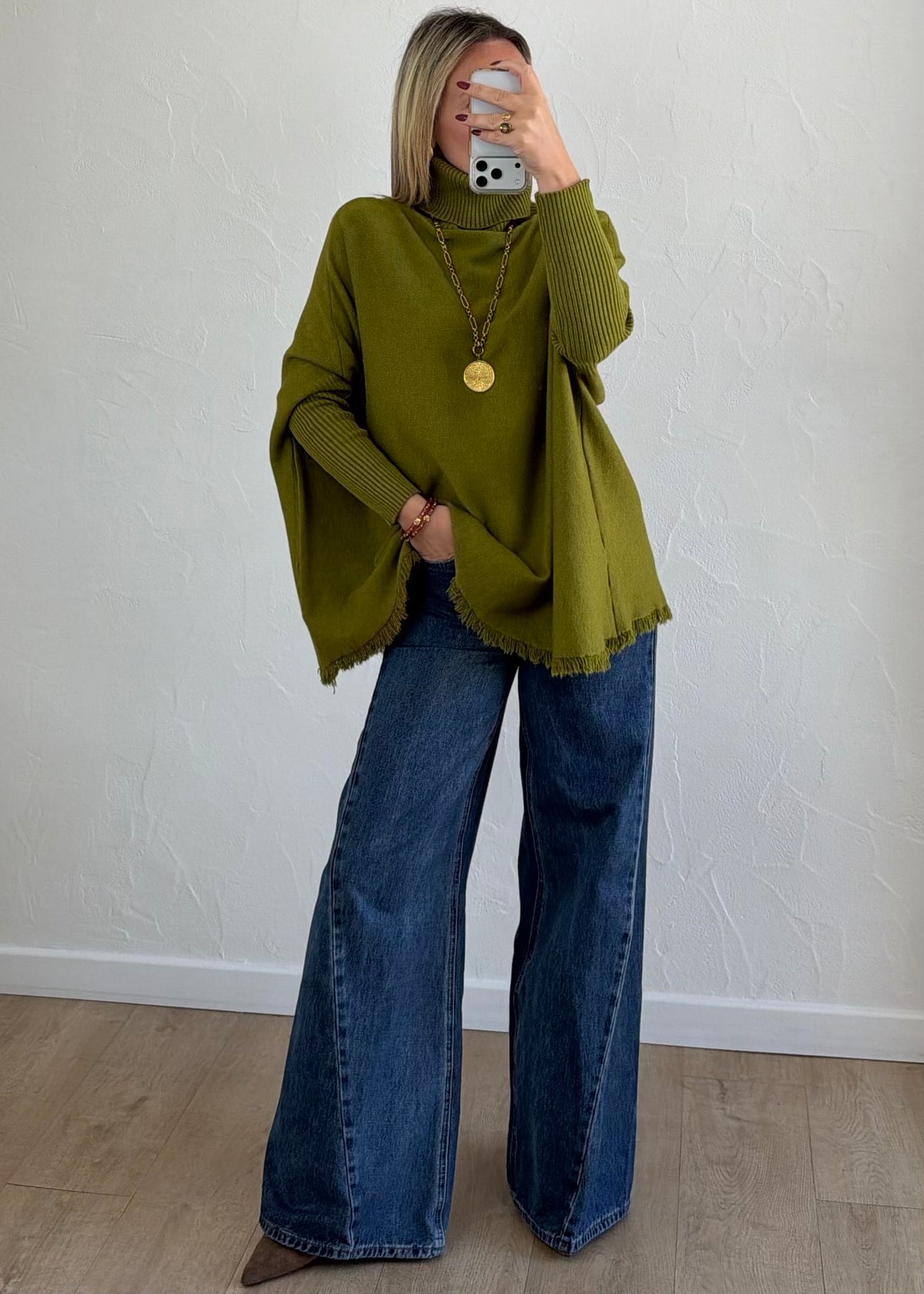 Pull Christie olive